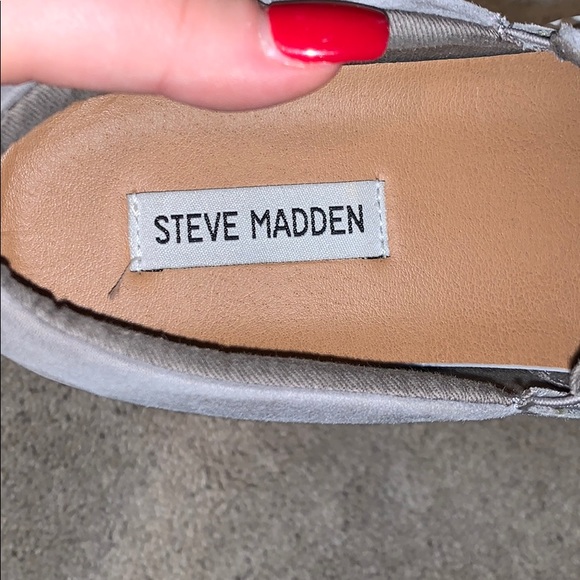 Steve Madden Slip-Ons - Picture 2 of 4